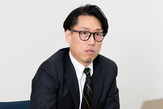 株式会社エステック
ソリューション創発本部 技術戦略部
シニアプロジェクトマネージャー 姫野 信幸 氏